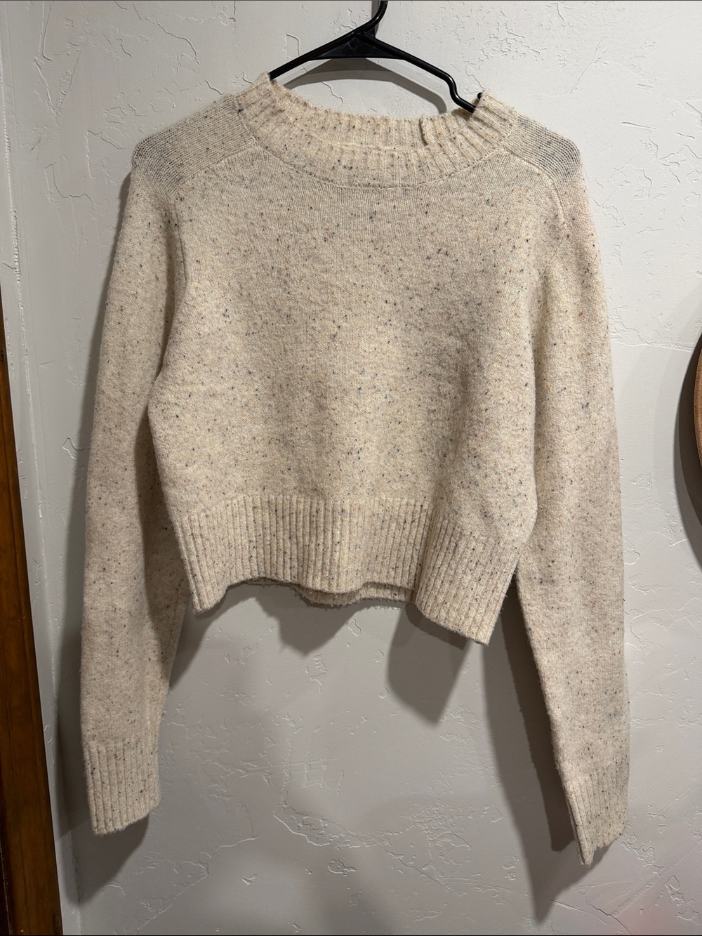 Universal Thread Cream Speckled Crewneck Sweater